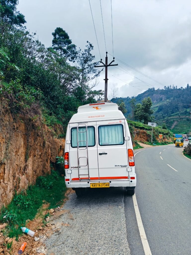 tempo traveller 